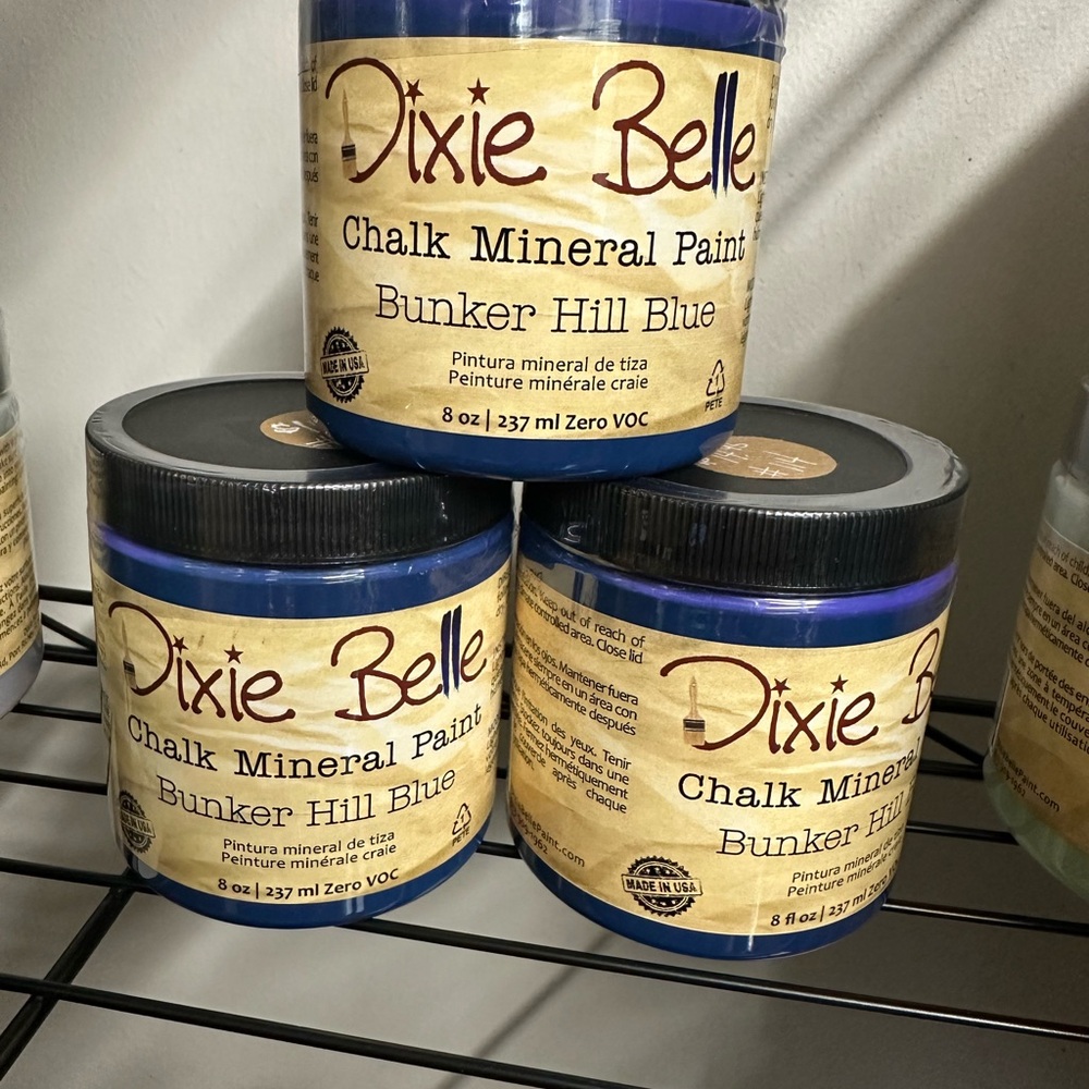 Dixie Belle Bunker Hill Blue Chalk Mineral Paint - Picture 3 of 4
